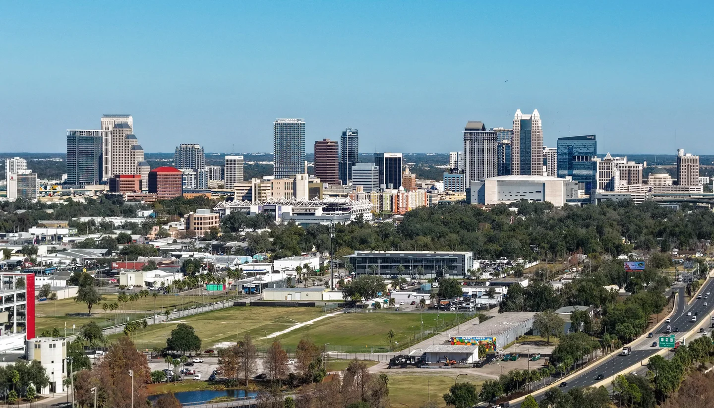 Sell land in Orlando, Florida